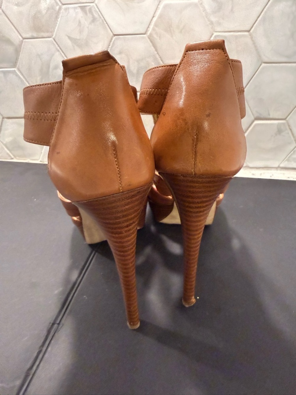 Michael Kors Berkley Platform Sandals Tan Leather Sz 10 Zipper Stiletto Heels - Picture 9 of 16